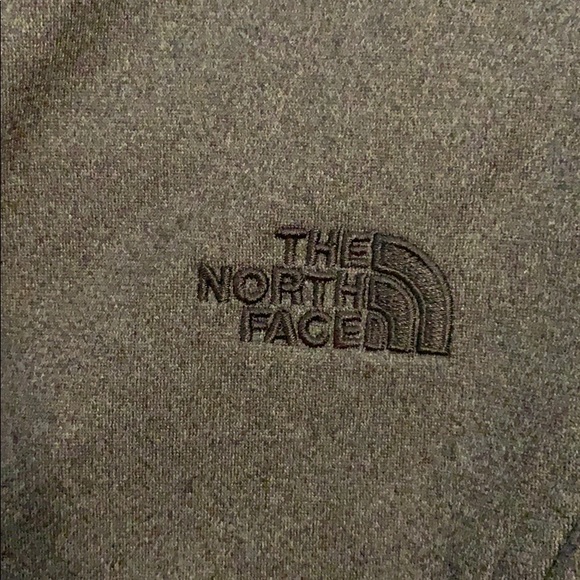 Too small. Tossed tags before trying on. Like new! - Picture 3 of 4